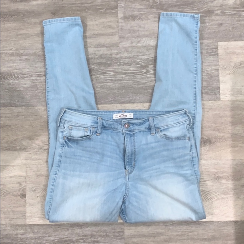 Hollister skinny jeans